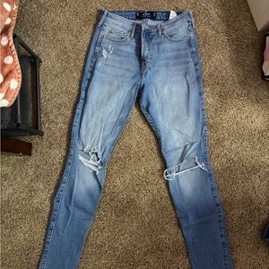 Hollister Women's Light Blue Ripped Skinny Jeans